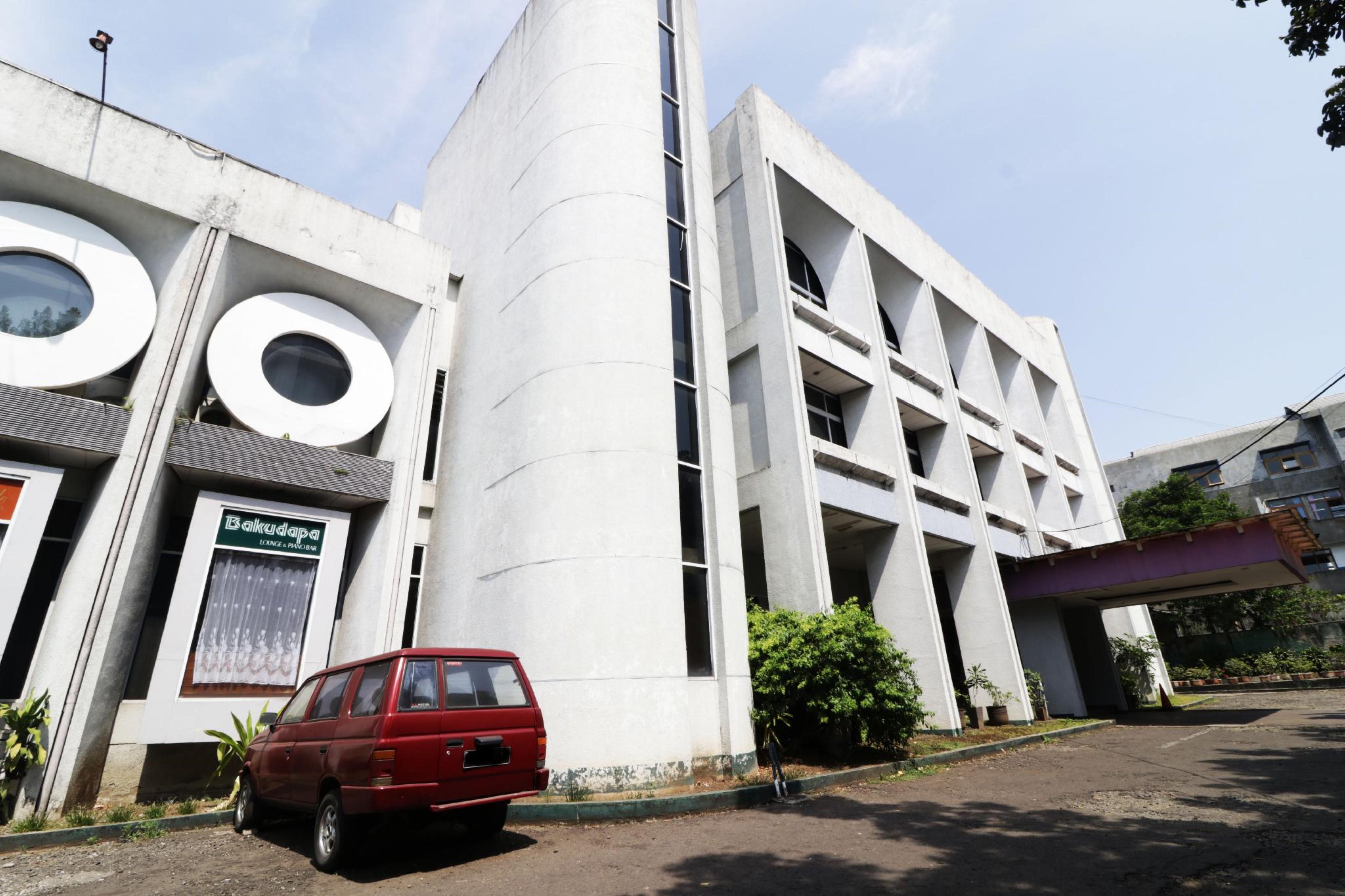 Hotel Istana Bandung Exterior photo